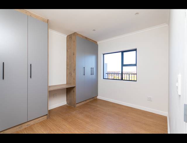 3 BEDROOM APARTMENT FOR SALE IN SANDOWN